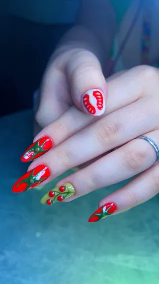 Nail art feita pela Ariel